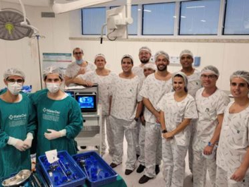Hospital Mater Dei Salvador é pioneiro em procedimento com Thulium Laser para tratamento de hiperplasia prostática benigna e cálculo renal.