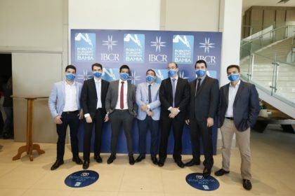 Núcleo baiano reúne dados científicos sobre cirurgia robótica