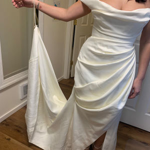 Wedding dress alterations | Iwona's Alterations | Seattle Wedding dress alterations | Iwona's Alterations | Seattle