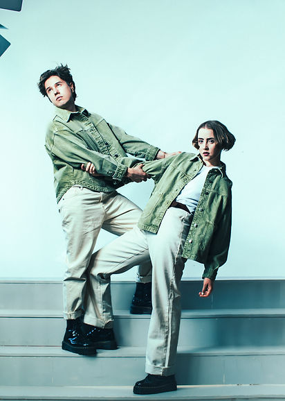 DUO-1411456.jpg