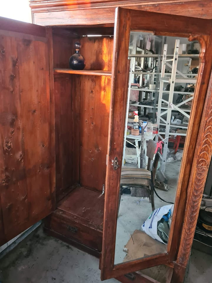 Thumbnail: Cabinet old wardrobe