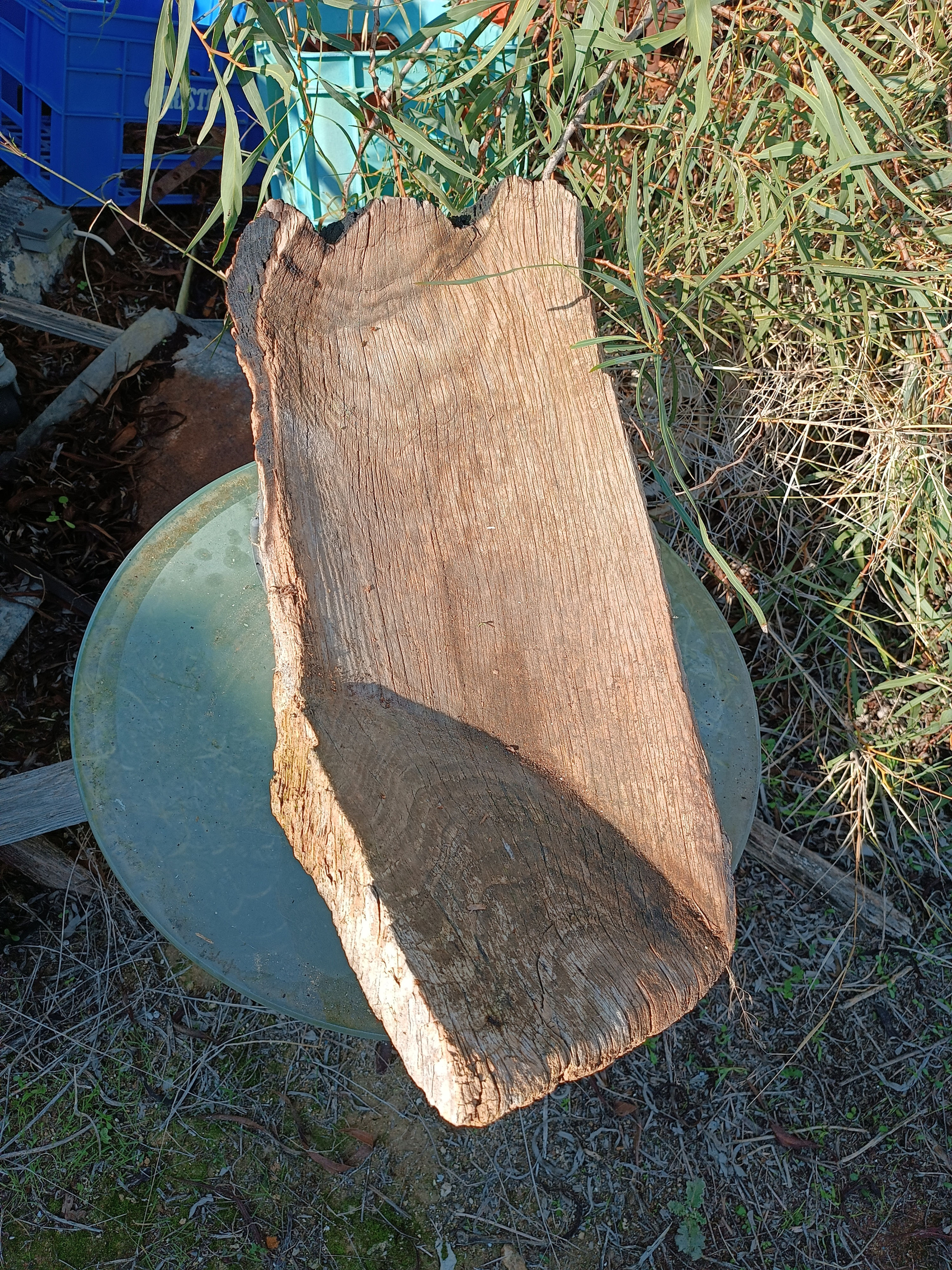 ΒΟΥΡΝΑ ΞΥΛΙΝΗ ΚΟΜΜΑΤΙ