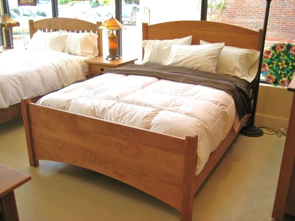 Solid Cherry Solid Arch Queen Bed