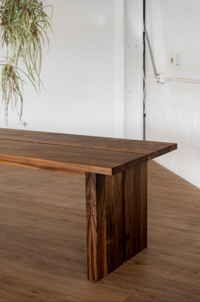 Solid Walnut Modern Curtain Leg Dining Table with Exposed Joinery