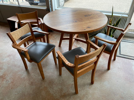 Table Prairie Pedestal Cherry Chair Canyon Leather Upholstery Set (1)