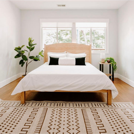Solid Maple Solid Arch Queen Bed