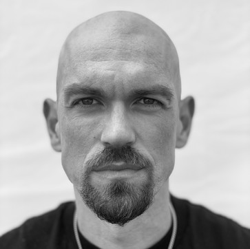 EXCLUSIVE: 'Shameless' Star Steve Howey Talks Final Season and More Ahead of Premiere
