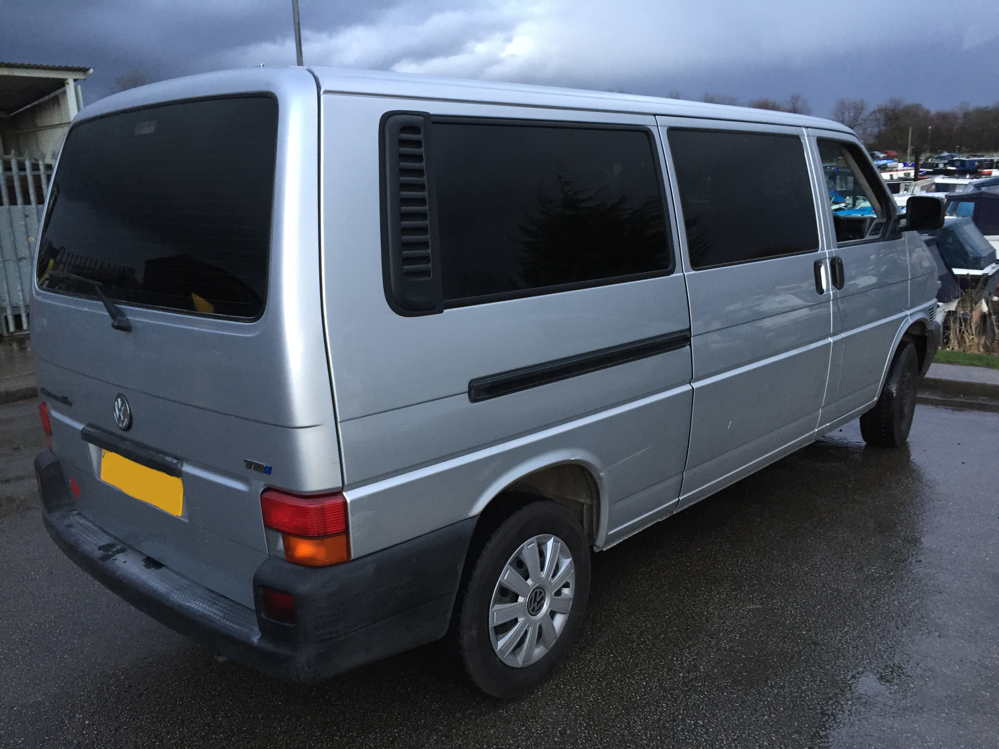 VW Caravelle