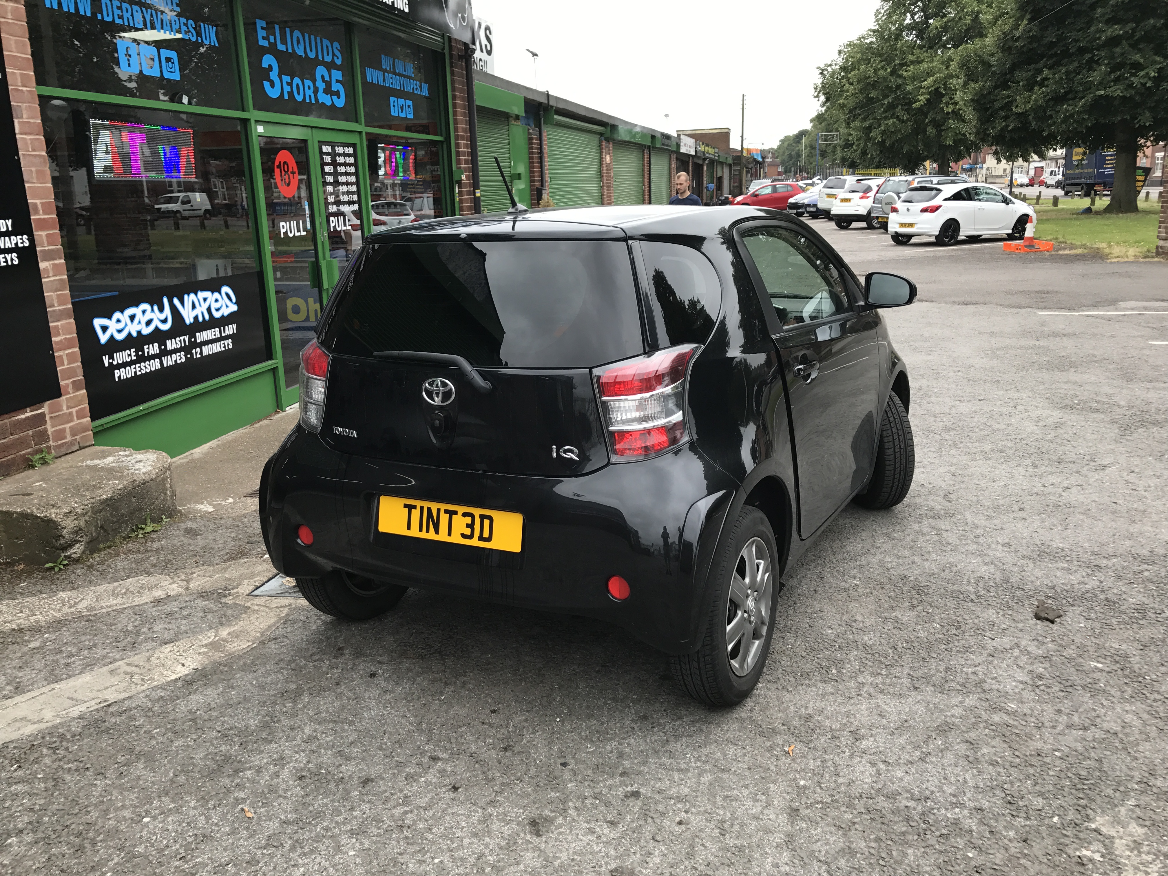 Toyota iq