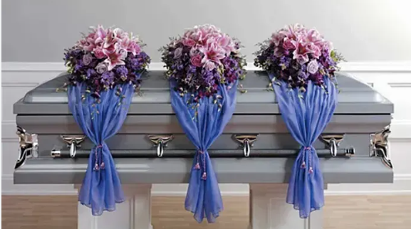 Thumbnail: Casket Spray