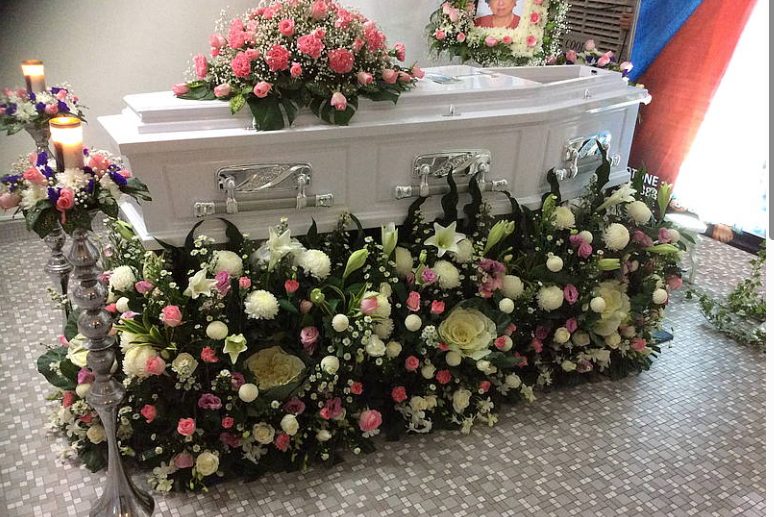 Thumbnail: Memorial Floral Collection