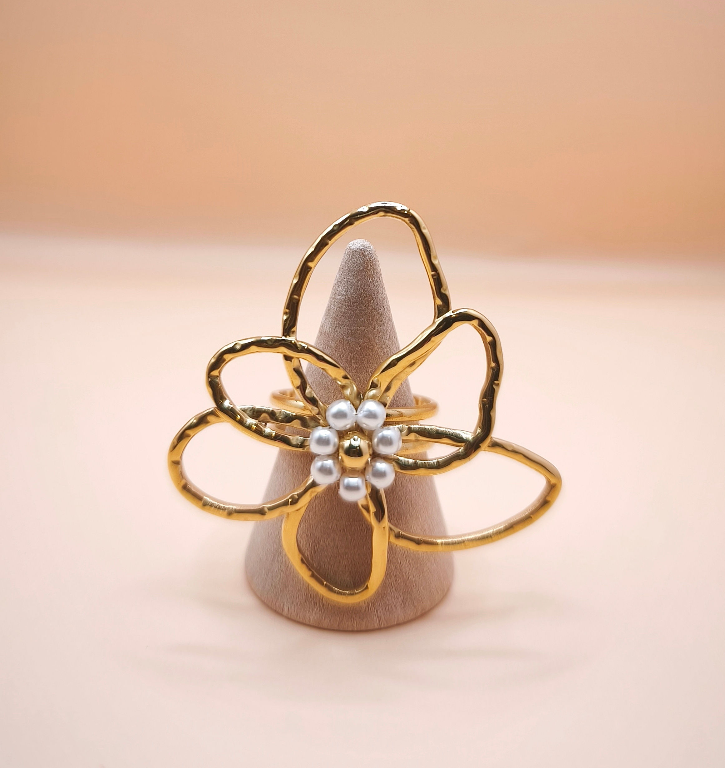 Bague fleur de perles 