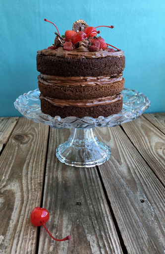 Mini Naked Cake de Nutella com Ferrero Rocher