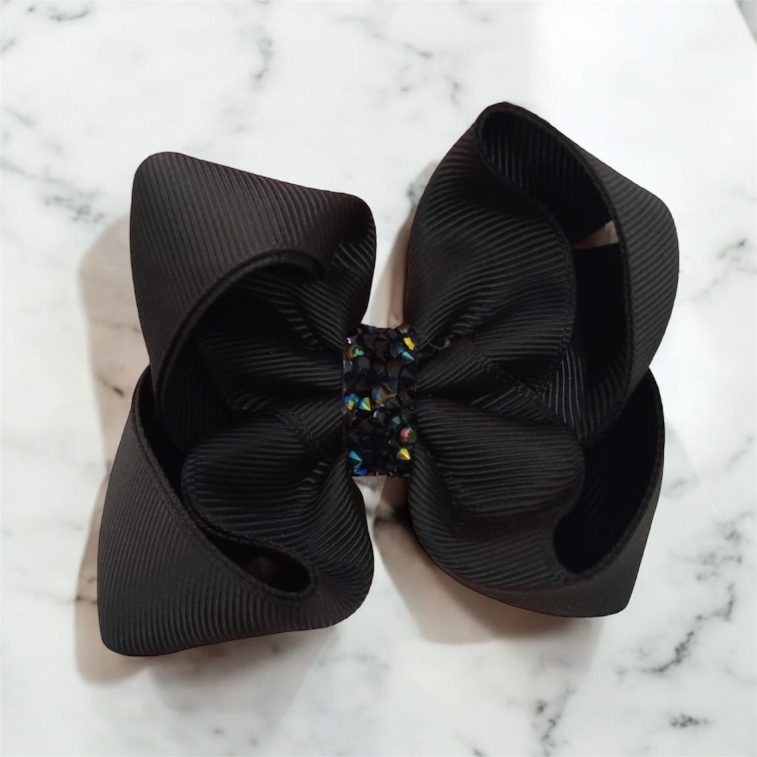 Laço preto com bico de pato - 8.32