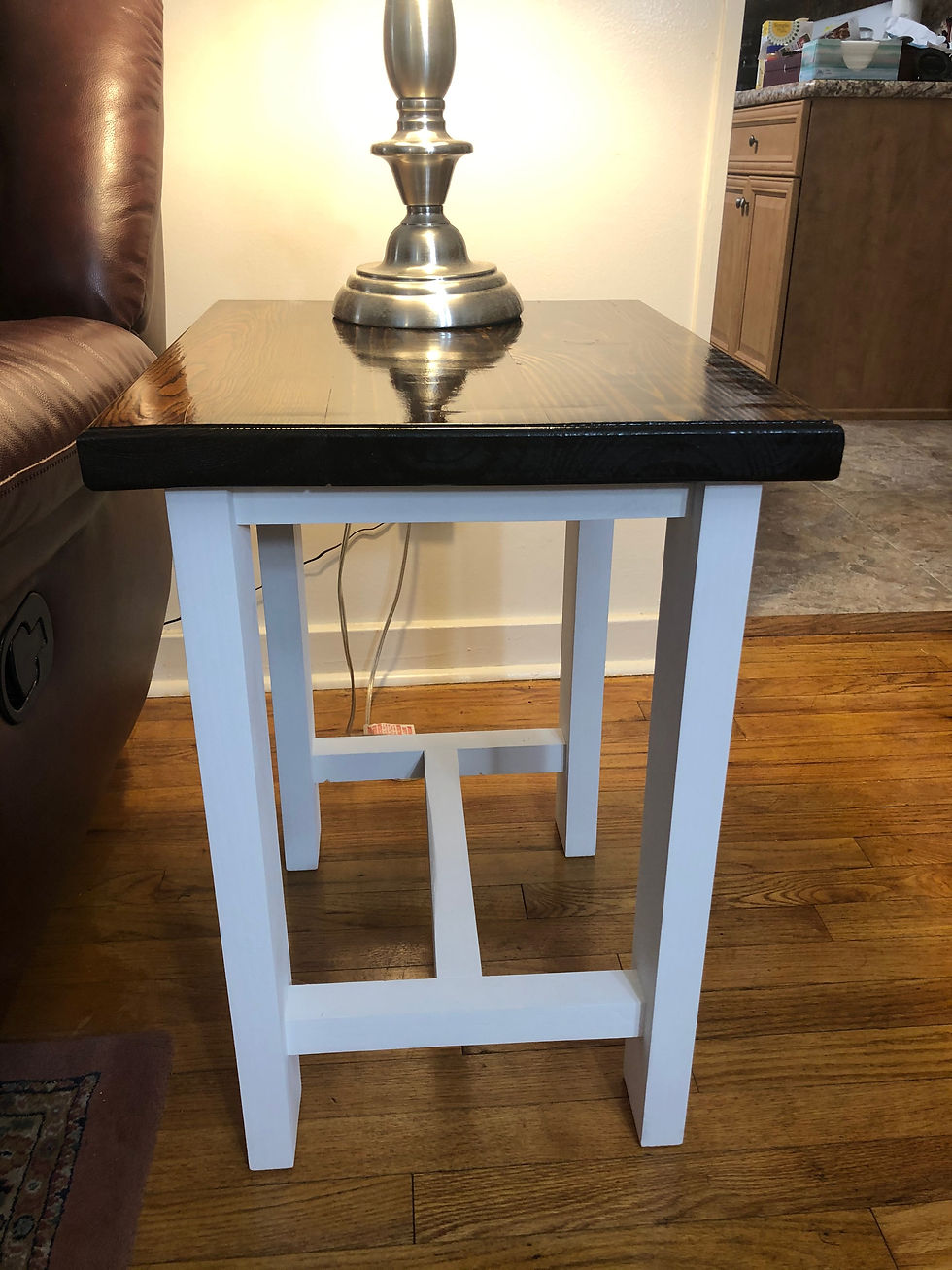 Thumbnail: Rectangular table