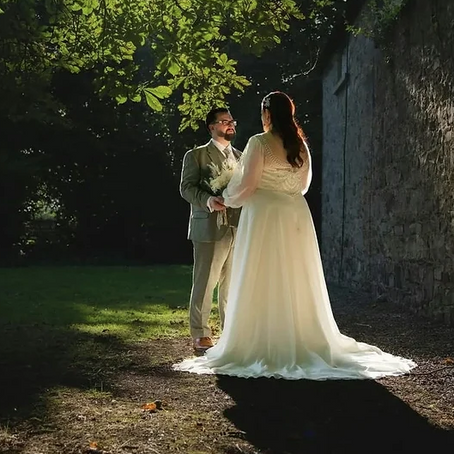 Nicole & Seán’s Elegant White & Greenery Wedding – August 2024