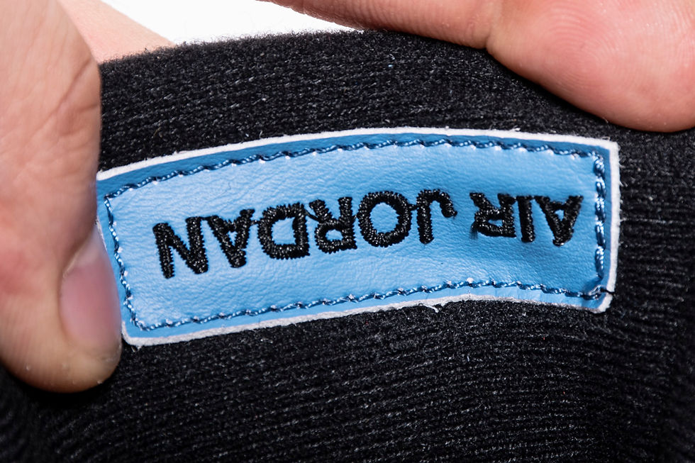 Miniatura: Air Jordan IV x Travis Scott