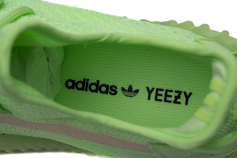 Miniatura: Yeezy 350 V2 "Glow"