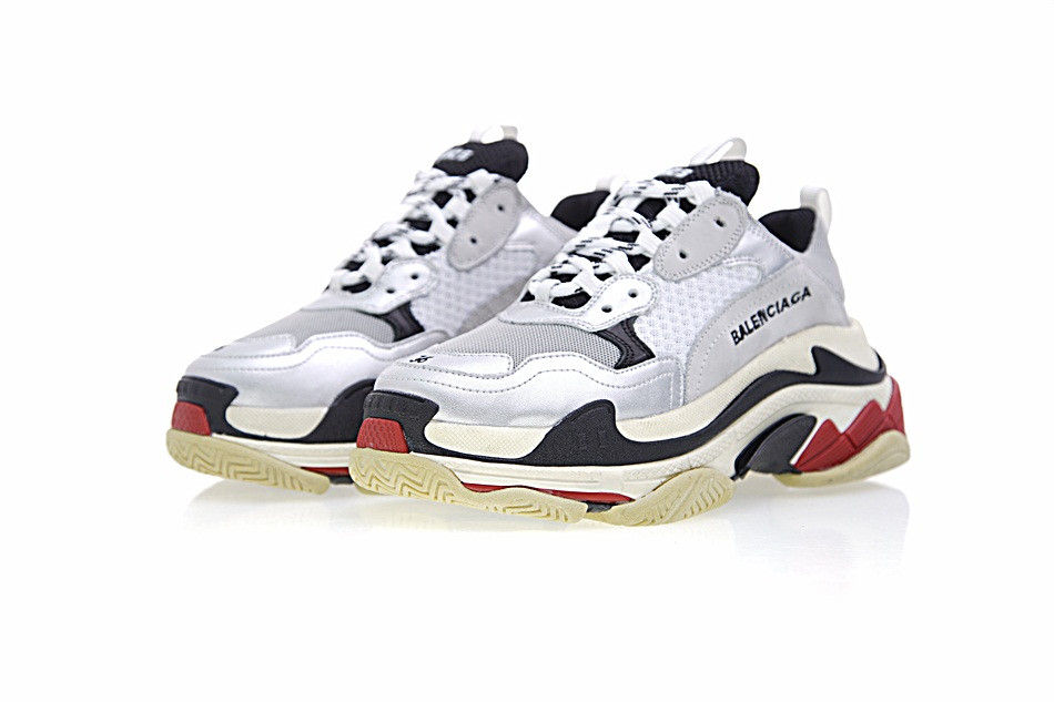 Miniatura: Balenciaga Triple S