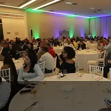 quadro-jantar-de-negocios.webp