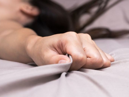 Si no te genera ingresos, inspiración, ni orgasmos NO PERTENECE A TU VIDA.