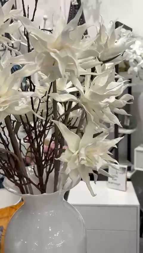 פרחים, כדים, אגרטלים, סידורים, וחפצי נוי 18112507