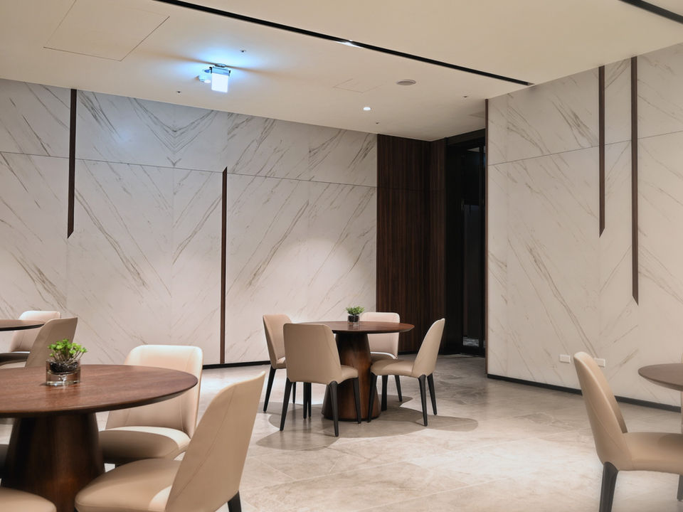 VANGLIH 卡拉拉 120 x 240 x Natural 0.6 cm