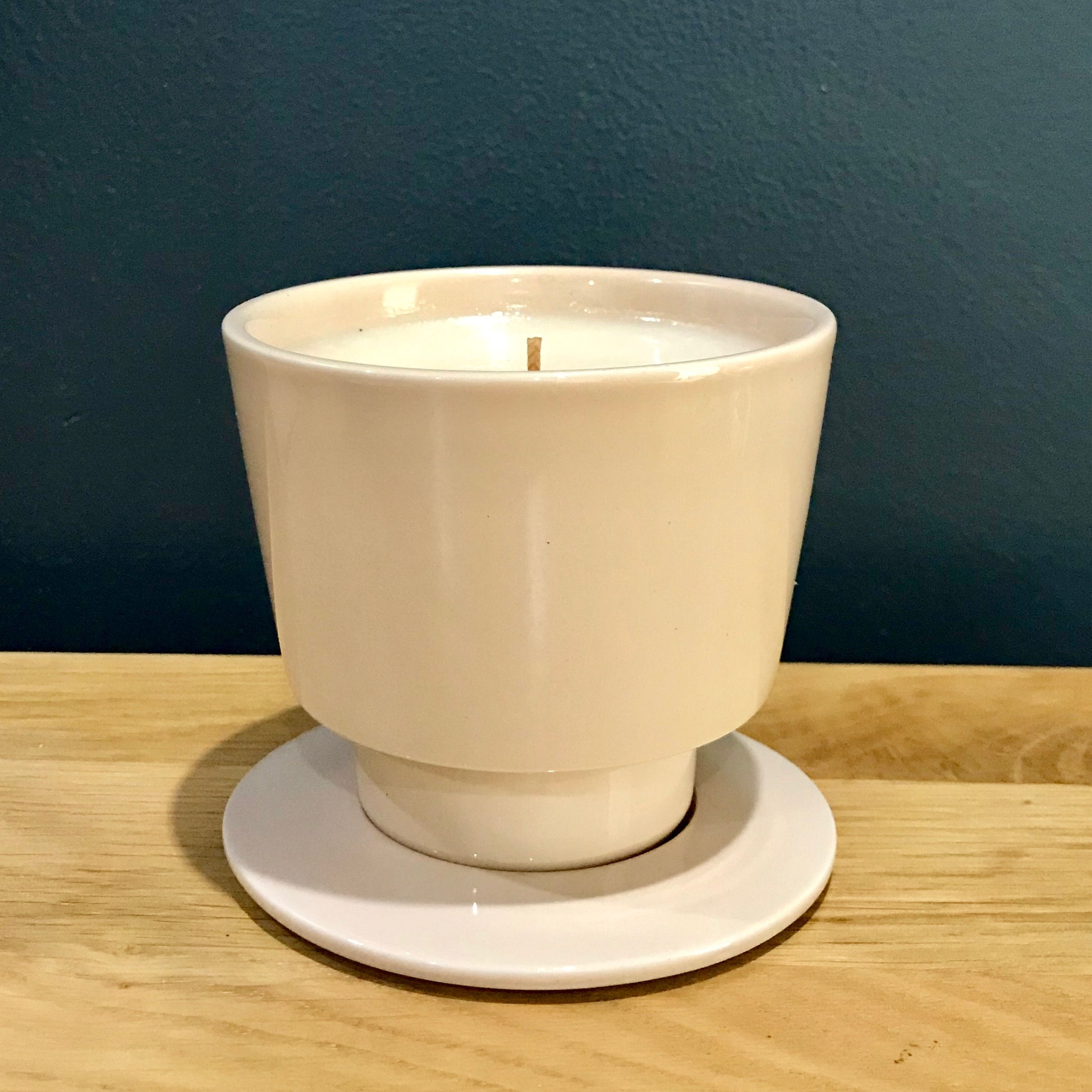 cốc sứ nến thơm capri fig frangipani - S | capri frangipani candle pedestal -S