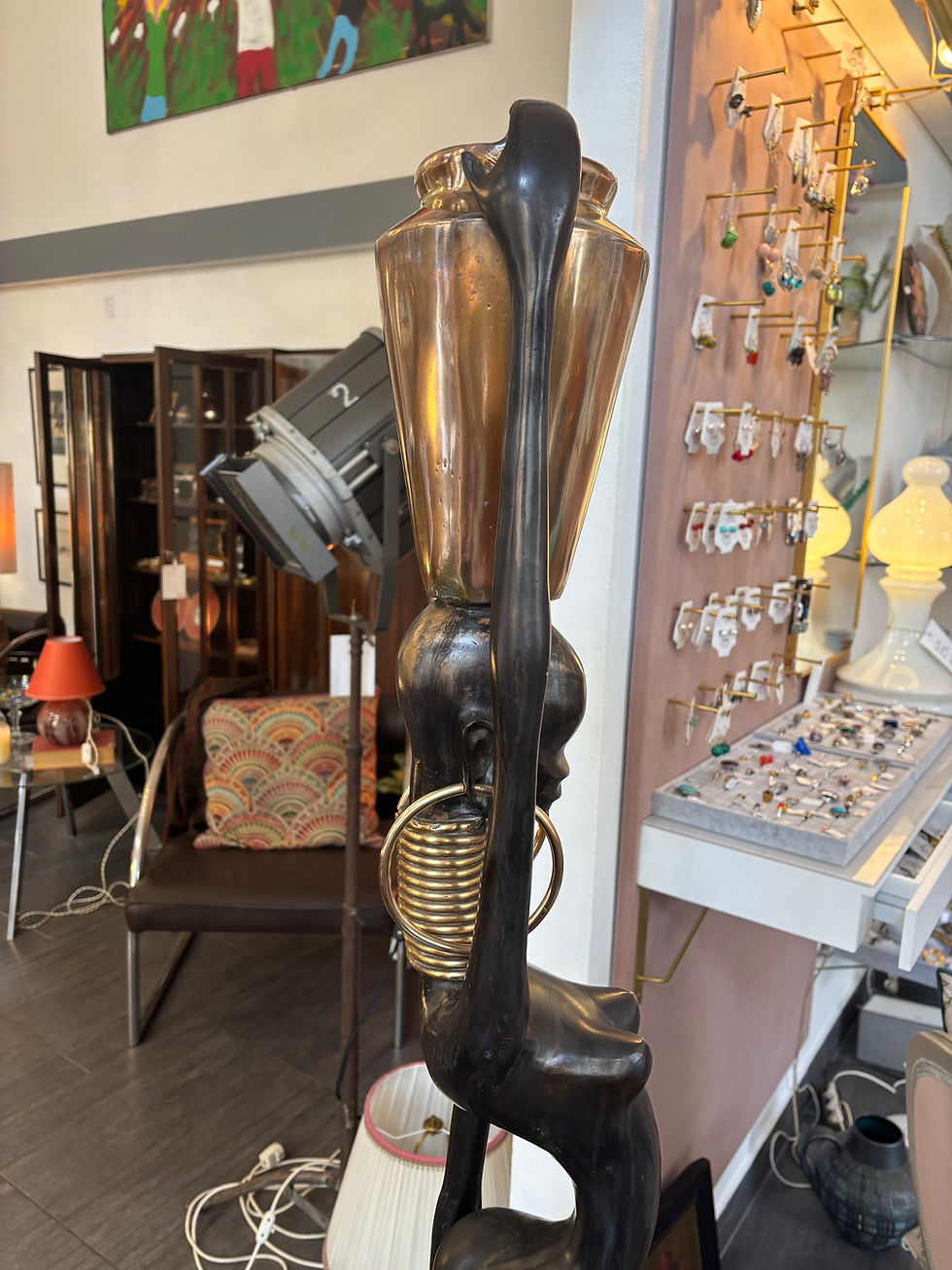 Miniaturbild: Große Figur in der Art der Werkstätten Hagenauer Wien