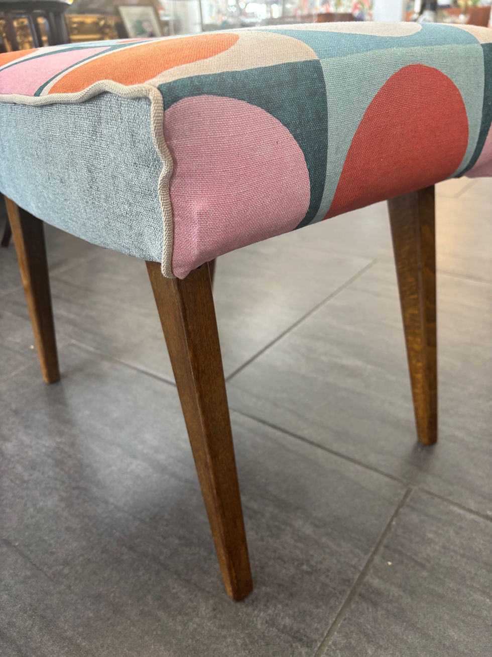 Miniaturbild: Mid-Century Hocker