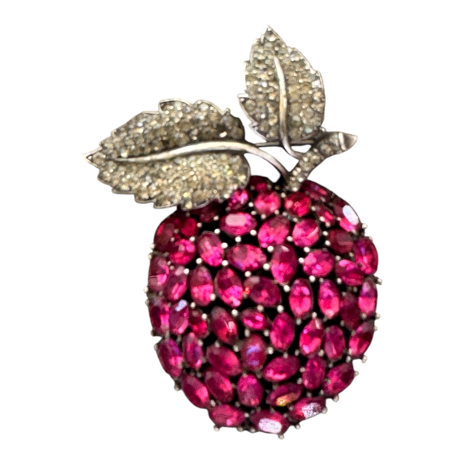 Crown Trifari Vintage-Brosche „Fuchsia Apple“ mit funkelnden Strasssteinen