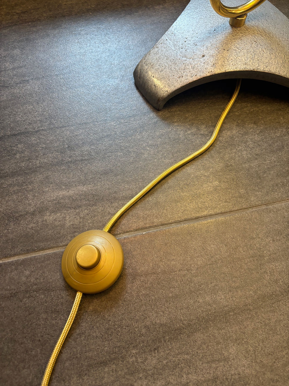Miniaturbild: Moderne  Mid-Century  Stehlampe
