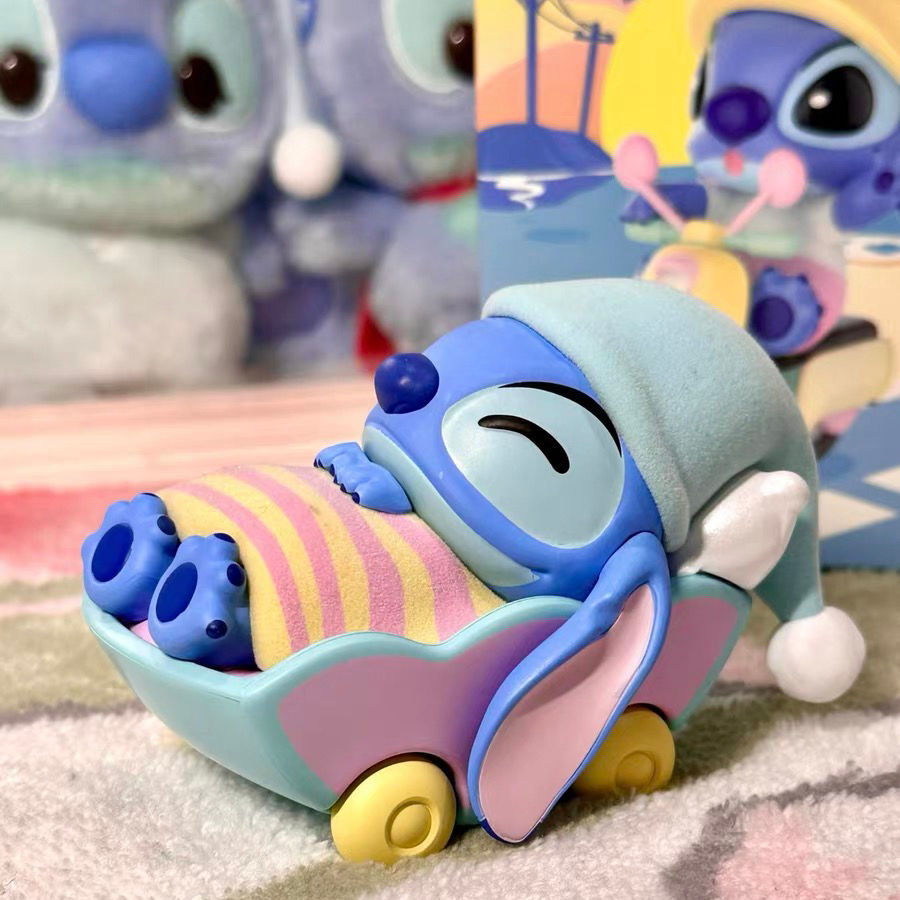 Miniaturbild: MINISO Disney star baby Stitch swim series surprise blind box figures cute desk