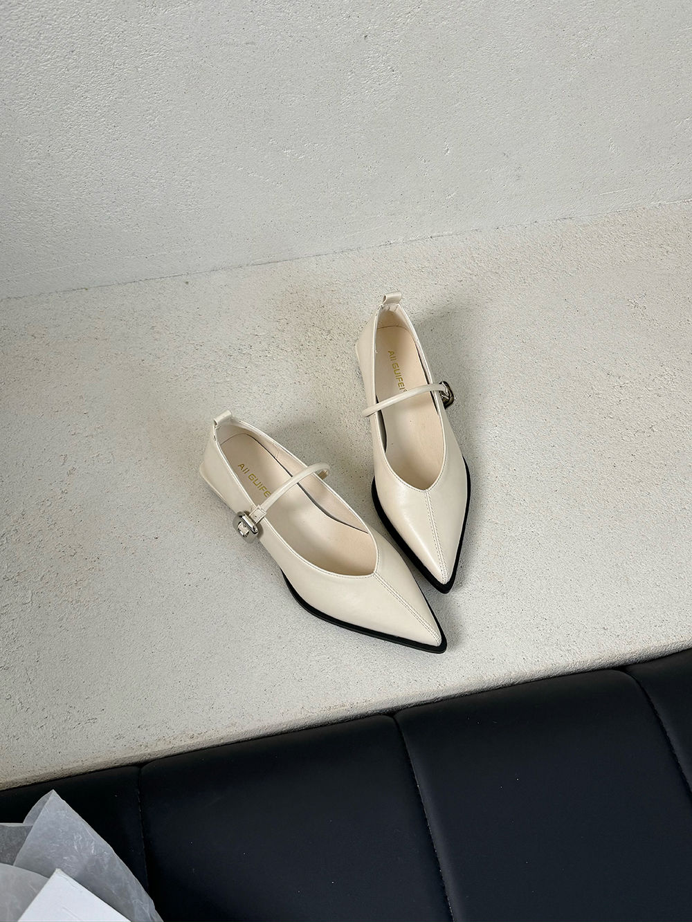 Spitze Zehen Frauen Slipper schwarz braun weiß lässig Panto letten Schuhe Gürte