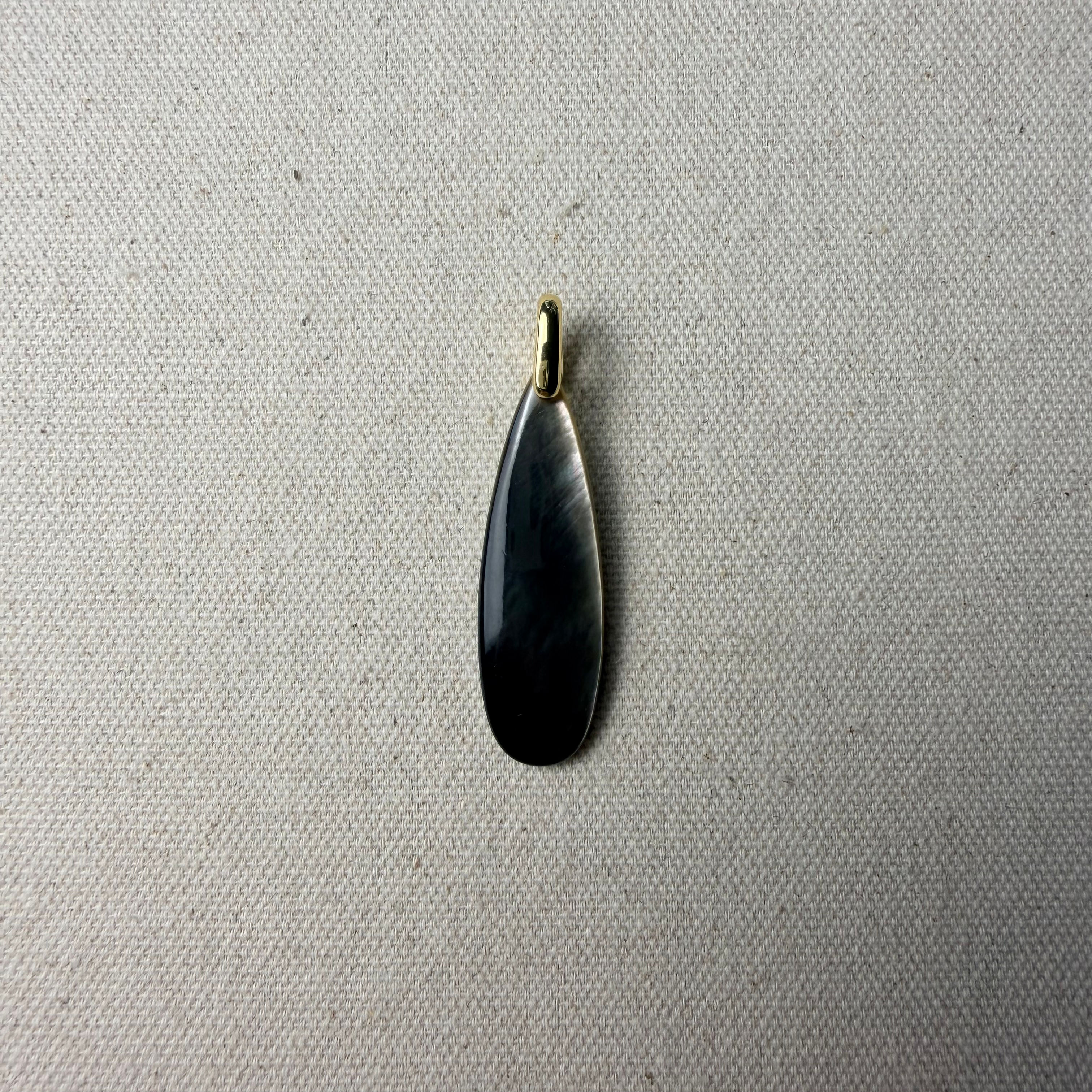 Black Mother-of-Pearl