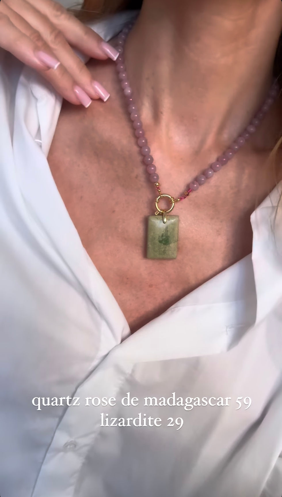 Thumbnail: Collier de Pierres en Quartz Rose (Madg) Calibre 0,6cm (pendentif vendu séparéme