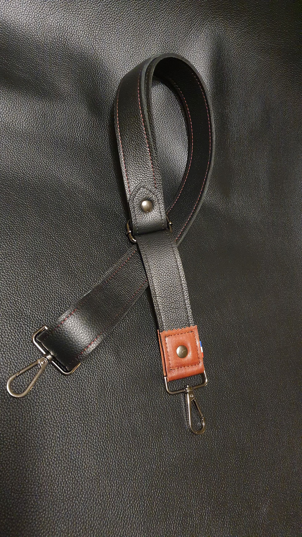 Miniature : Lanière chic ⚫️ cuir cousu