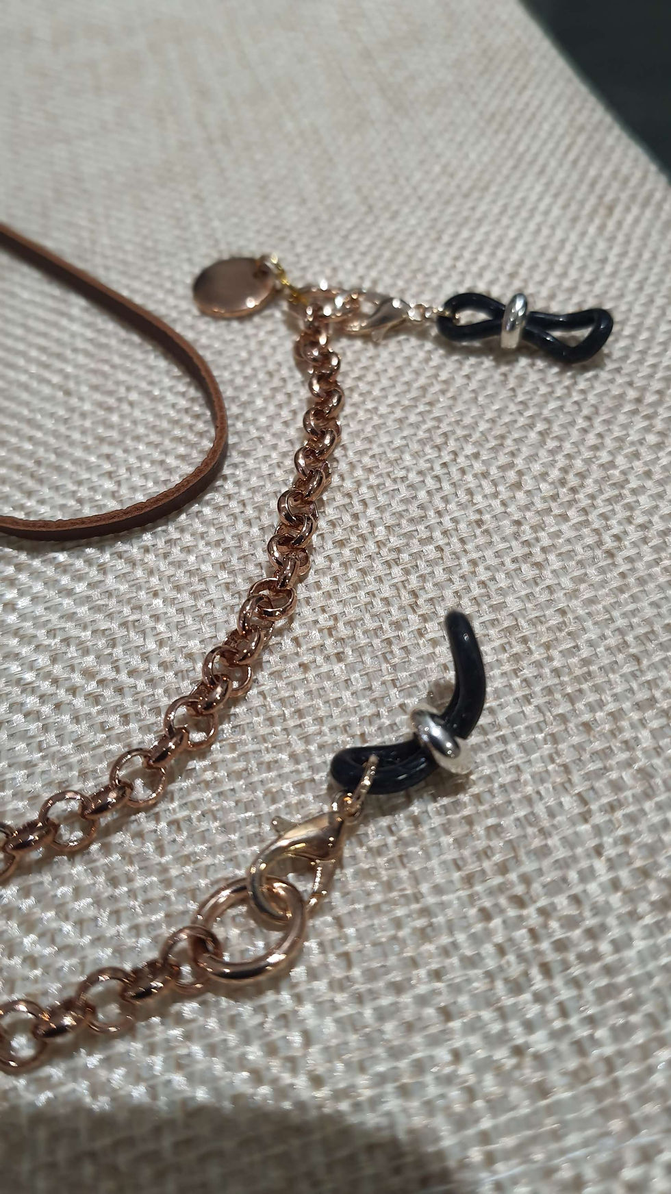 Miniature : Chaîne de lunettes maillons et cuir