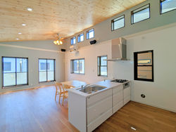 リビング〔5号棟〕