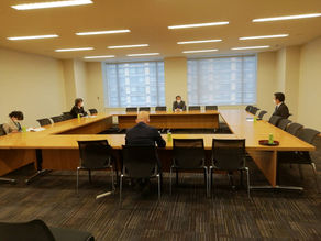 伊藤代議士と情報交換