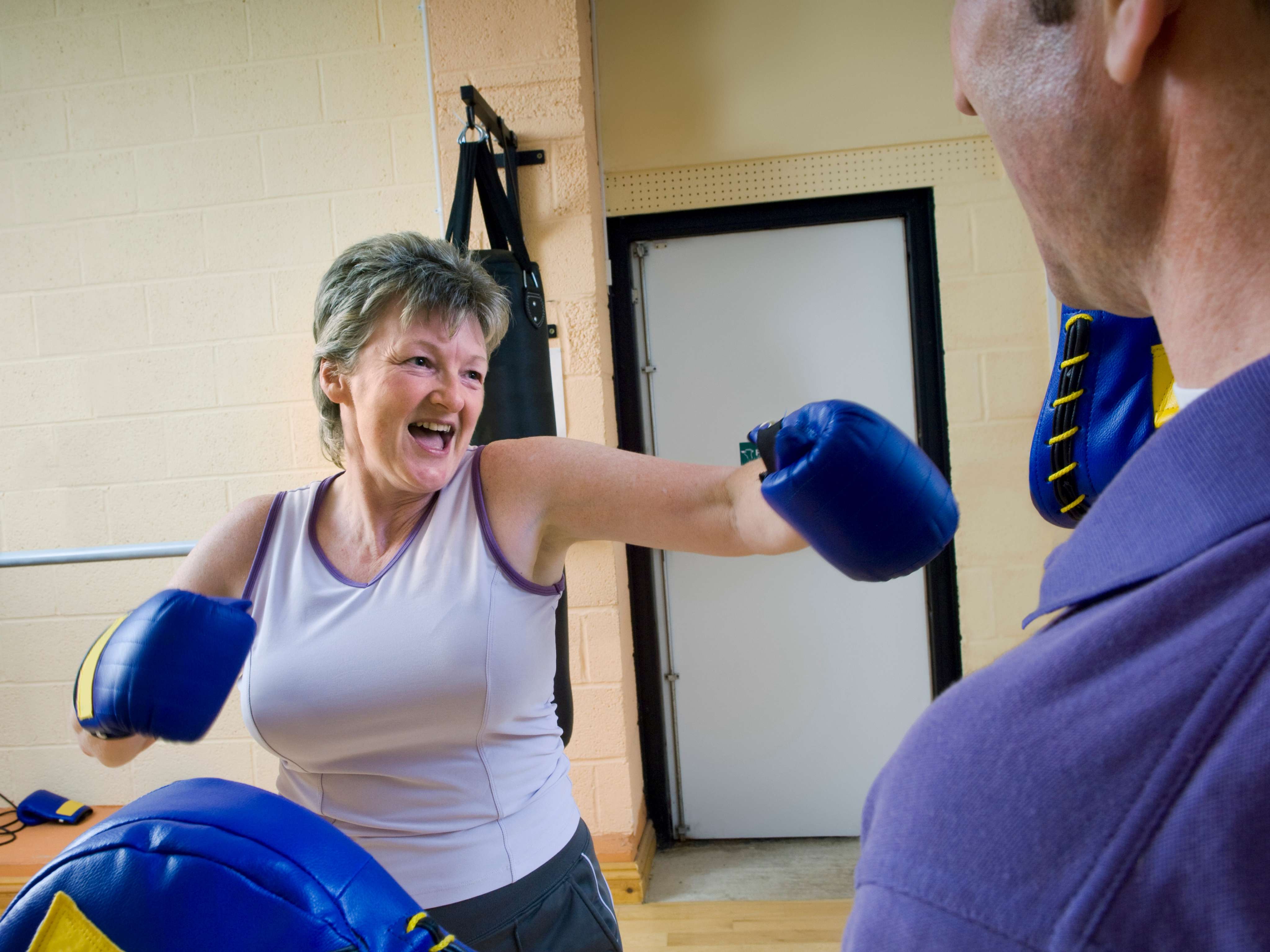 A woman at a boxercise class