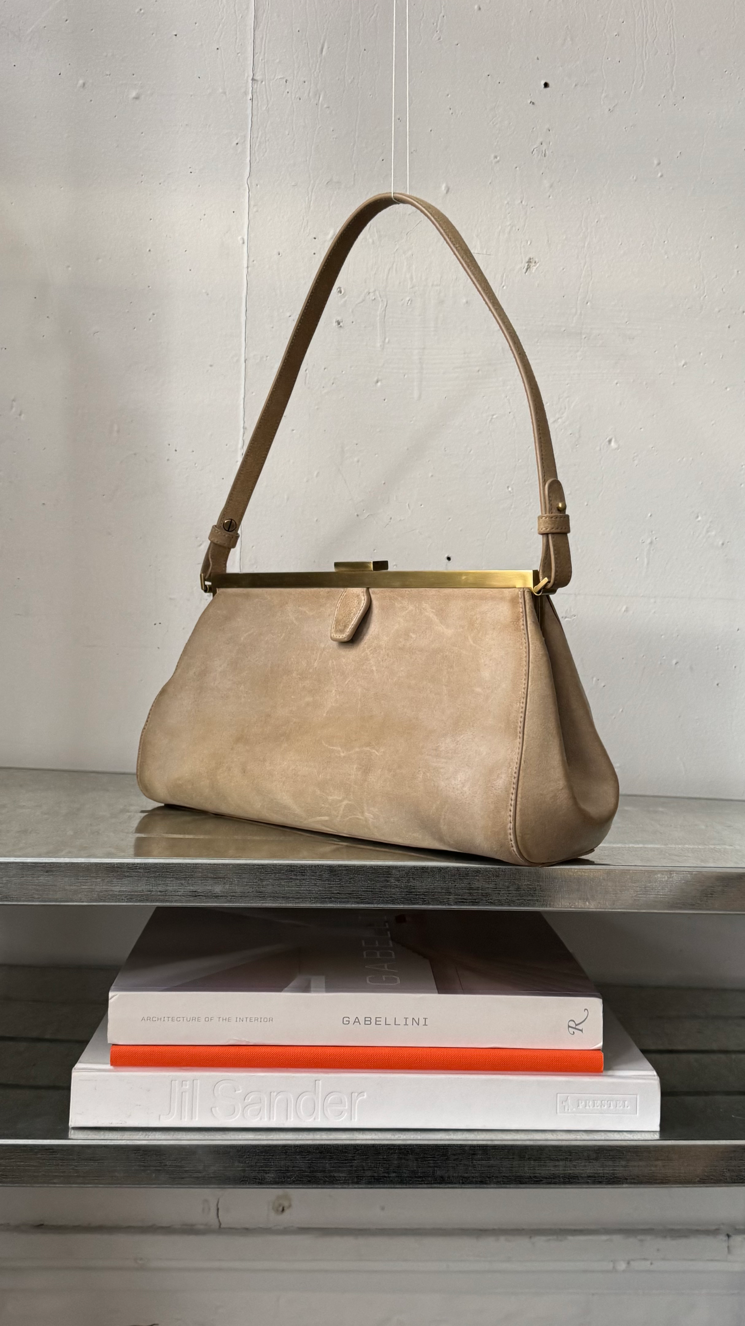 CLAMPSHELL HANDBAG - SS 2010