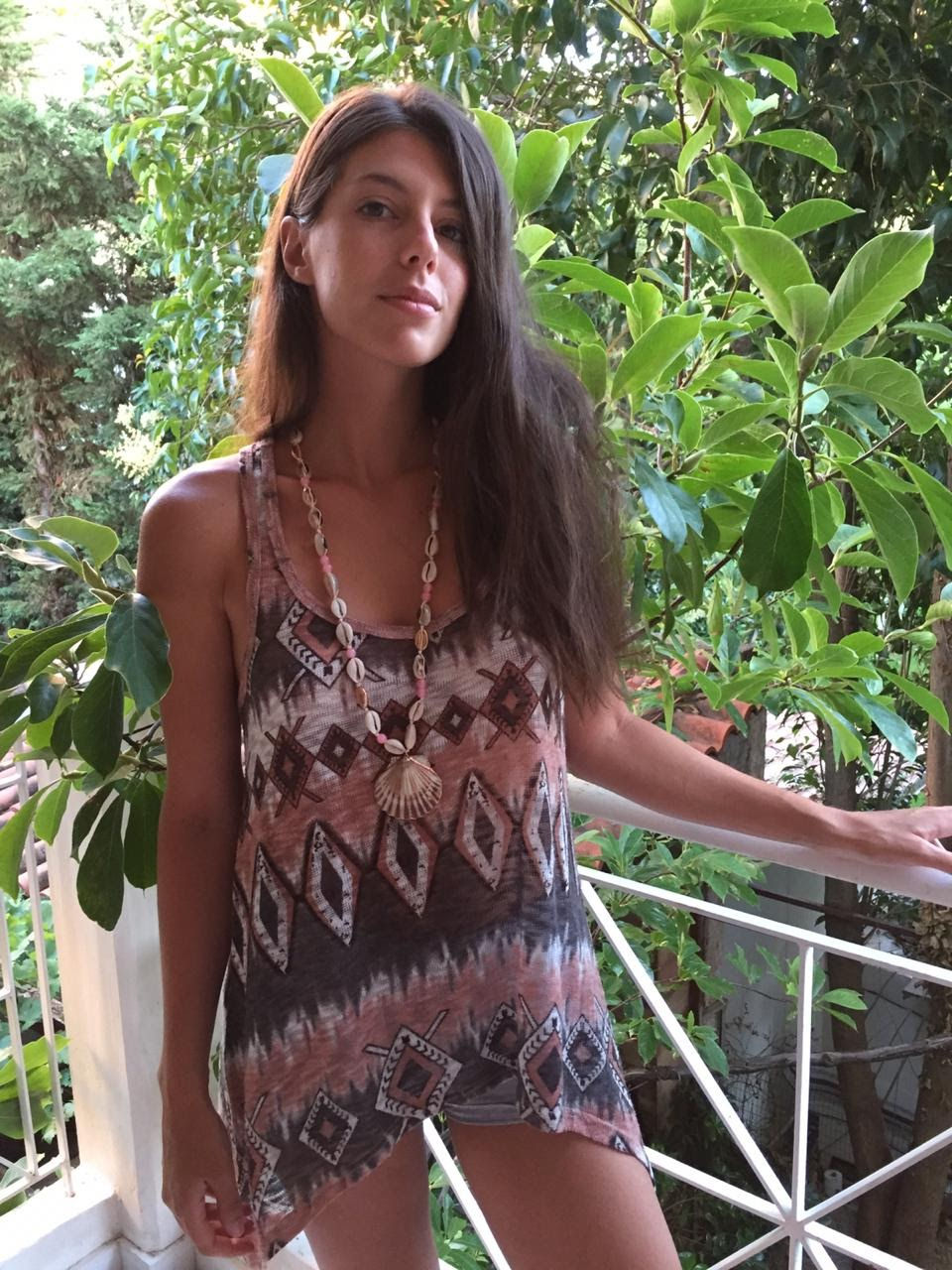 Thumbnail: Cowrie Shell And Agates long necklace "MILOS"