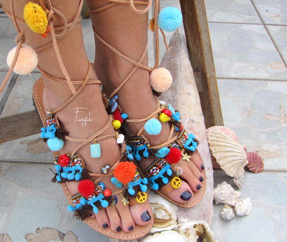 Thumbnail: Pompom Leather Gladiator sandals/ Lace up "ANTHIA"