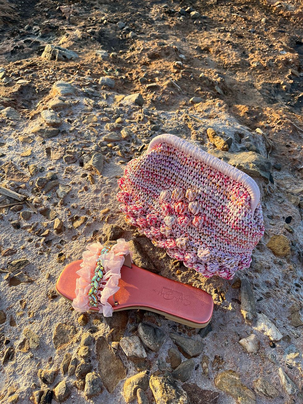 Thumbnail: Anatomic Sole Raffia Handwoven sandals  "FARFALINA Pink"