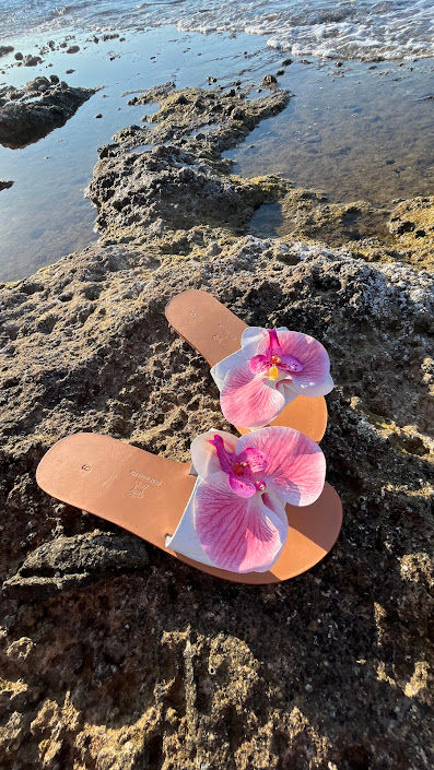 Miniatura: "CALANTHE" FLAT WHITE LEATHER SANDALS