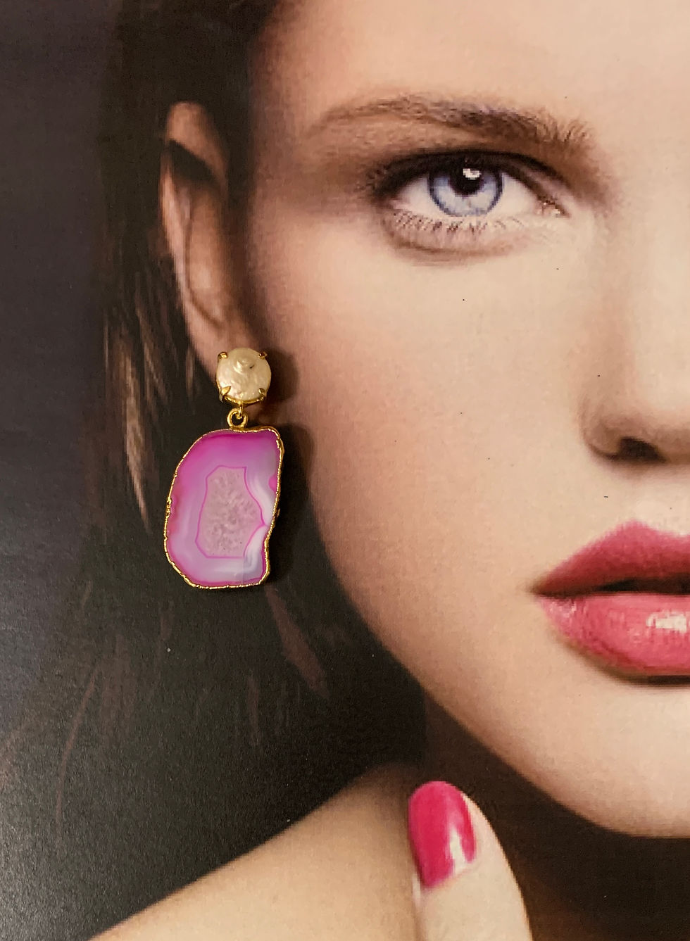 Thumbnail: Gold Drop Earrings with Pink Agate Geode