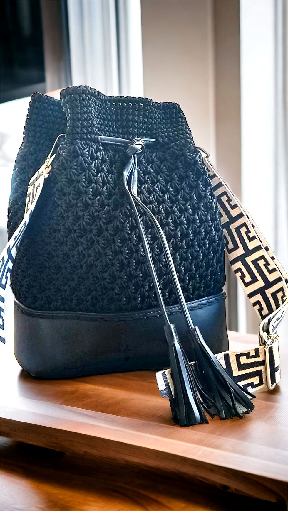 Thumbnail: Handwoven Leather Pouch Bag - "LORENA"