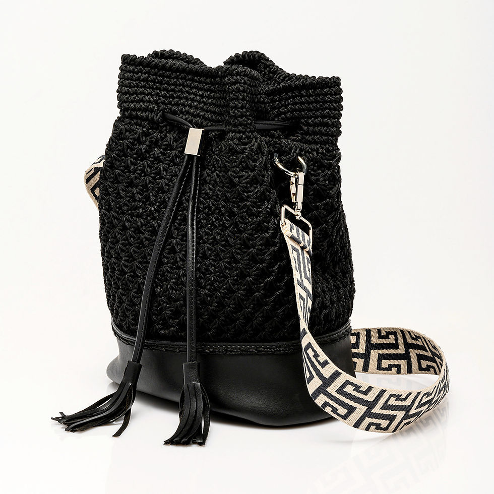 Miniatura: Handwoven Leather Pouch Bag - "LORENA"