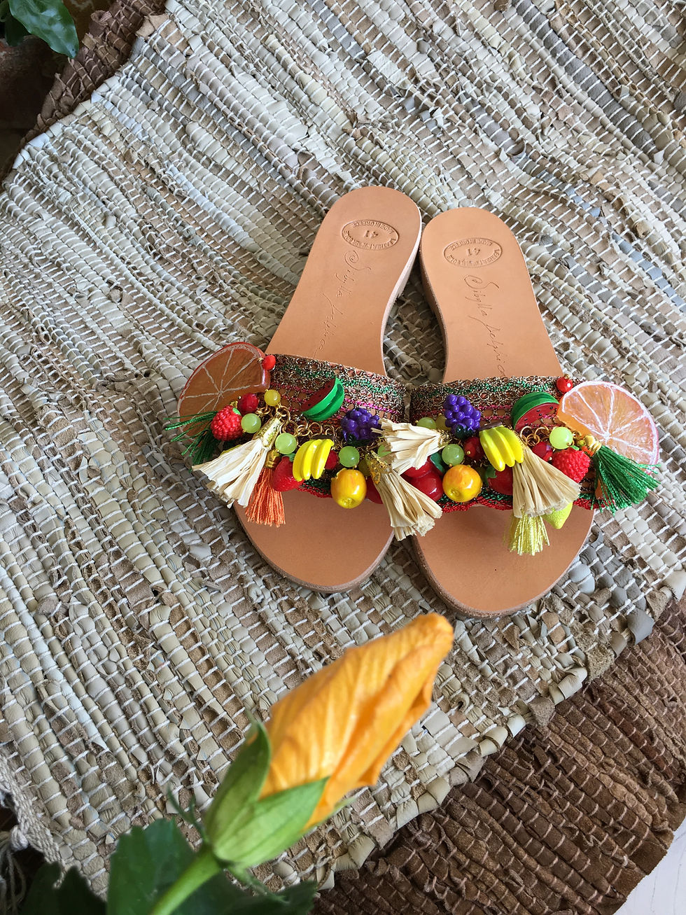 Thumbnail: Leather sandals embellished with fruits and crystals - TROPICANA
